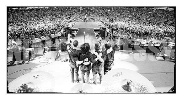 Alter Bridge, Myles Kennedy, Mark Tremonti, Download Festival, Niall Fennessy, Live, Backstage, AAA