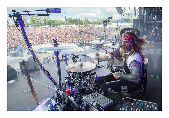Stix Zadinia, Steel Panther, Drummer, Niall Fennessy, AAA, Backstage